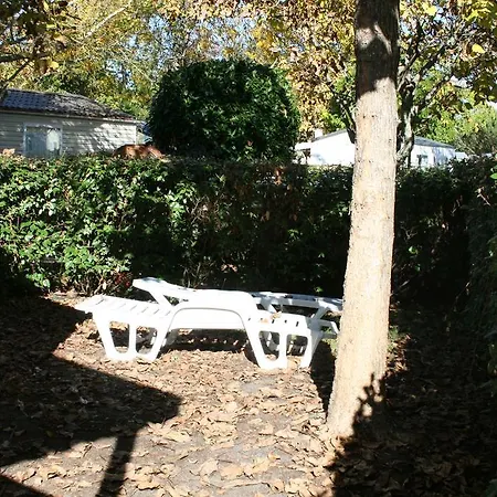 Aldeamento Turístico Reve En Famille 4*